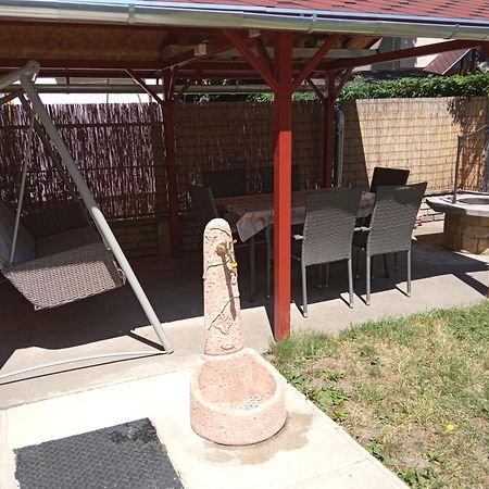 Hajdúszoboszló Gyoengyvirag Apartmanhaz מראה חיצוני תמונה