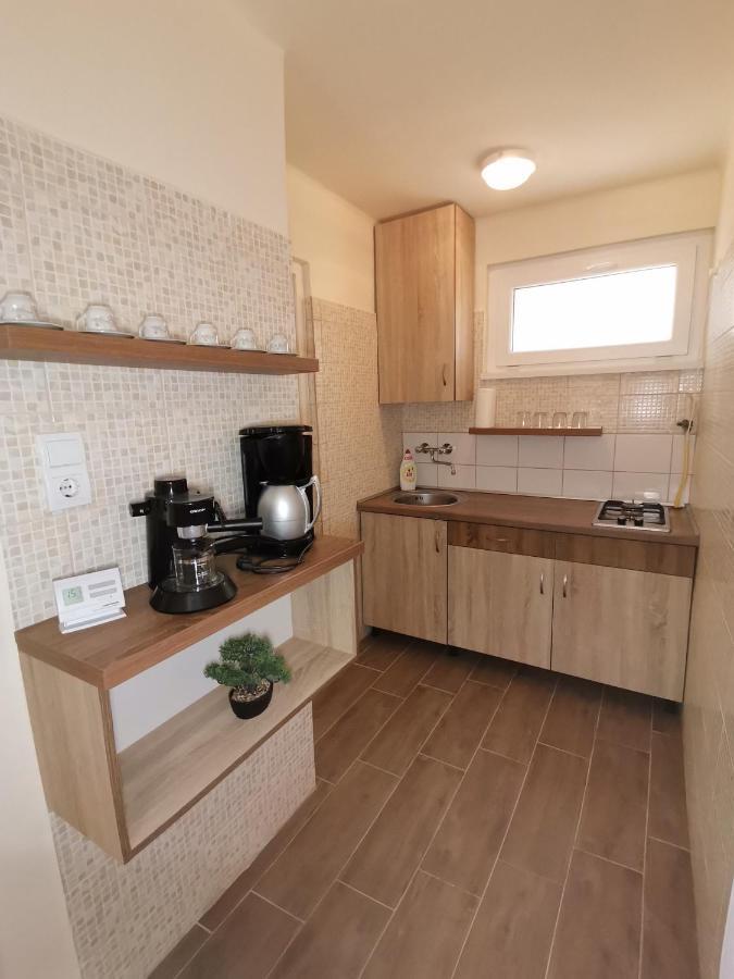 Hajdúszoboszló Gyoengyvirag Apartmanhaz מראה חיצוני תמונה