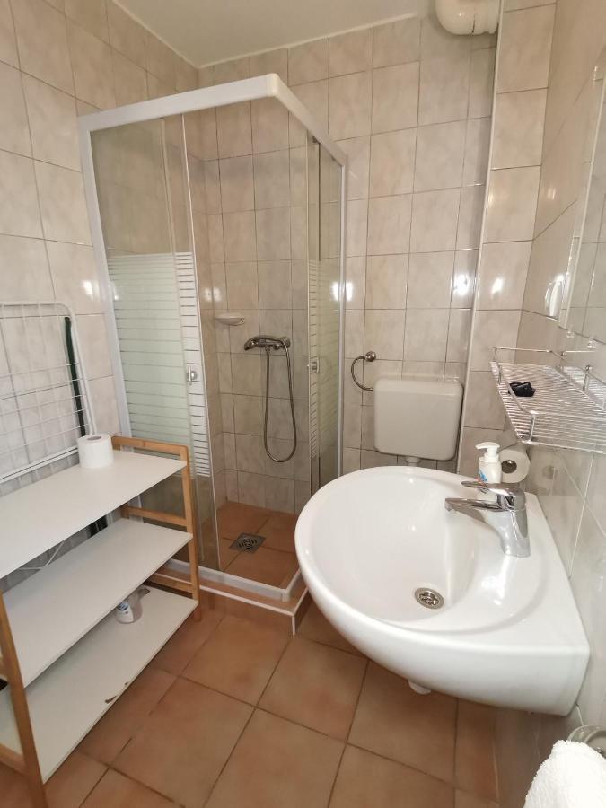 Hajdúszoboszló Gyoengyvirag Apartmanhaz מראה חיצוני תמונה