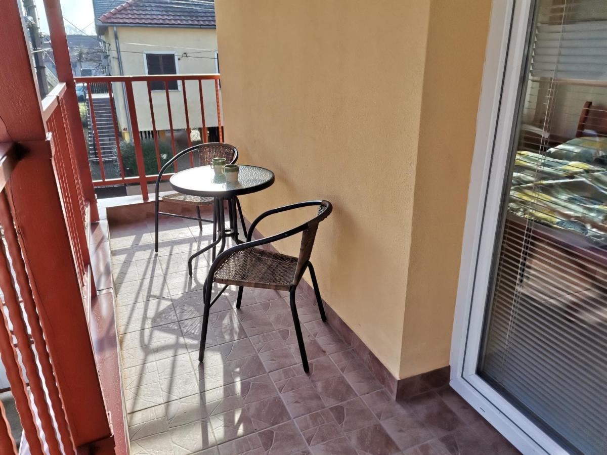 Hajdúszoboszló Gyoengyvirag Apartmanhaz מראה חיצוני תמונה