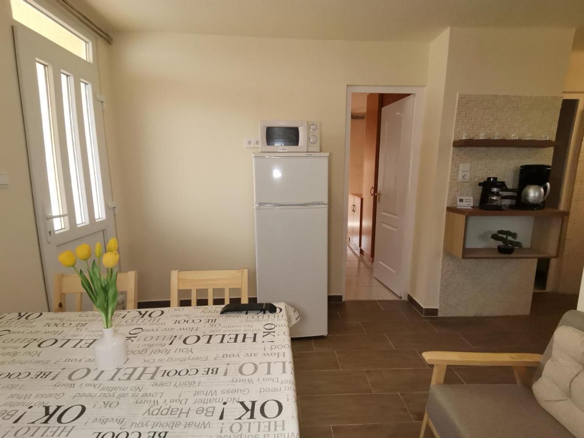 Hajdúszoboszló Gyoengyvirag Apartmanhaz מראה חיצוני תמונה