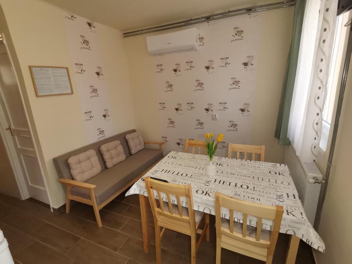 Hajdúszoboszló Gyoengyvirag Apartmanhaz מראה חיצוני תמונה
