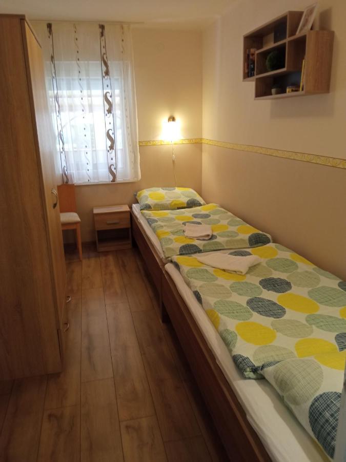 Hajdúszoboszló Gyoengyvirag Apartmanhaz מראה חיצוני תמונה