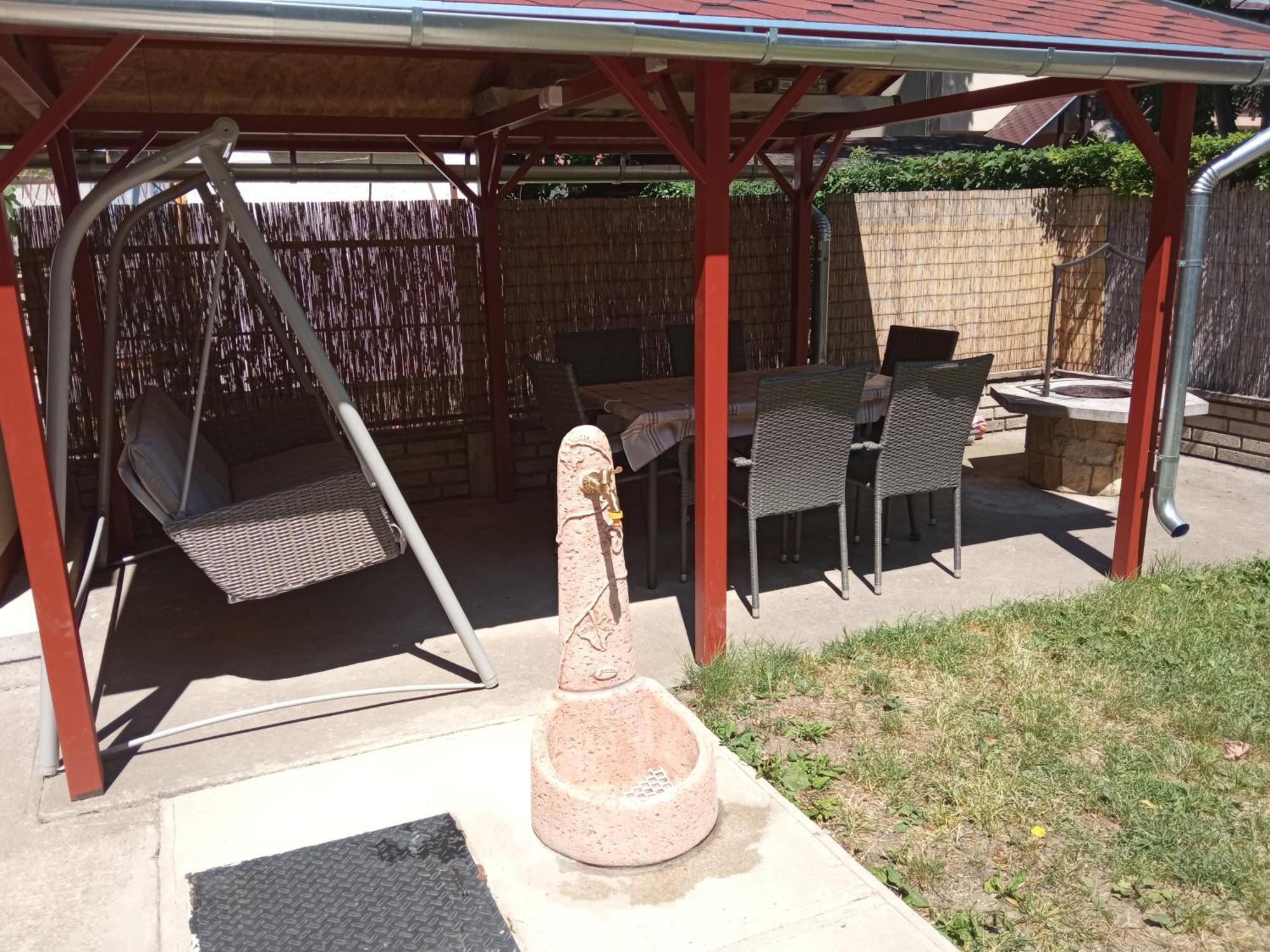 Hajdúszoboszló Gyoengyvirag Apartmanhaz מראה חיצוני תמונה