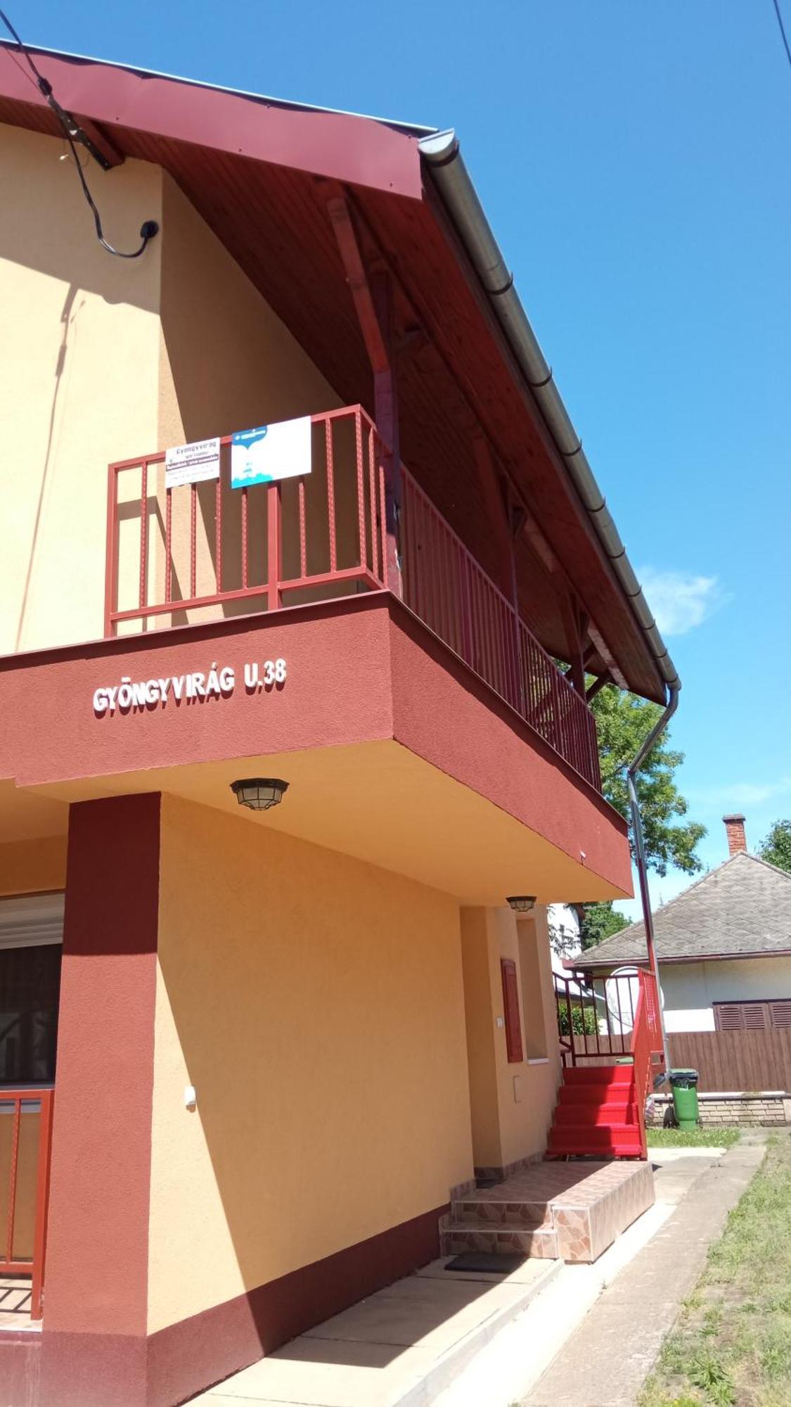 Hajdúszoboszló Gyoengyvirag Apartmanhaz מראה חיצוני תמונה